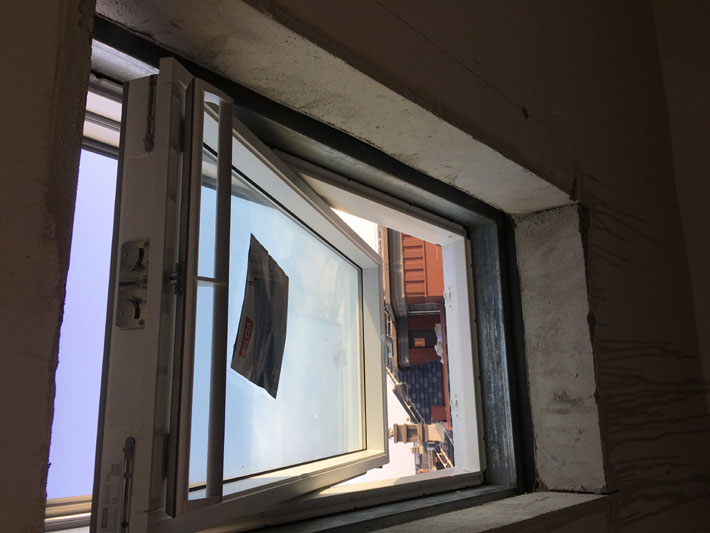 澶氬姛鑳界獥 03.jpg