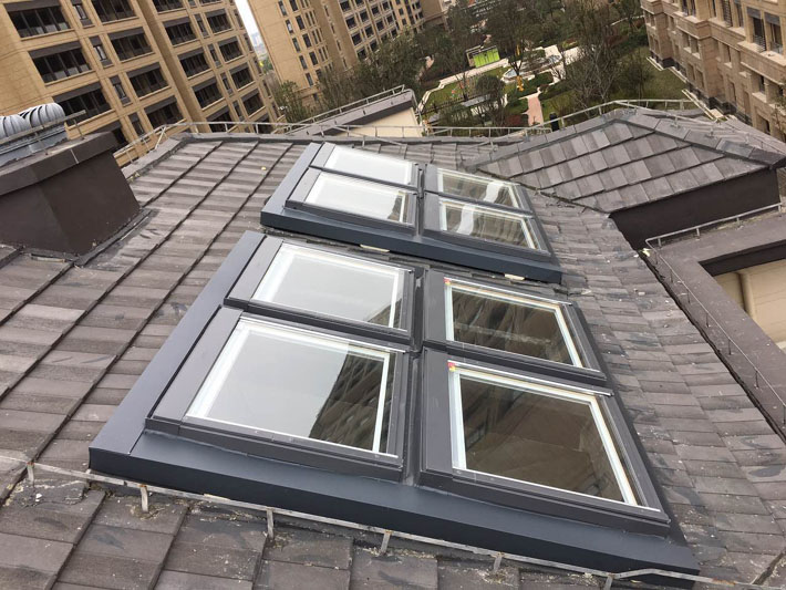 缁勫悎澶╃獥 04.JPG