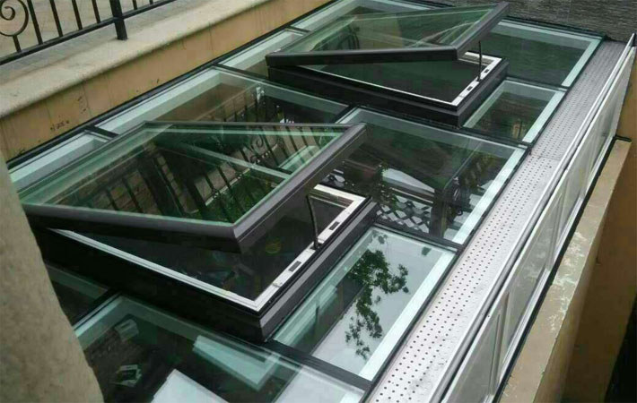 鐢靛姩澶╃獥 06.jpg